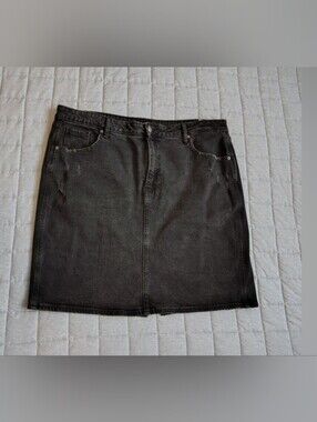 Grey/Black Distressed Denim Knee Length Skirt Skirt
